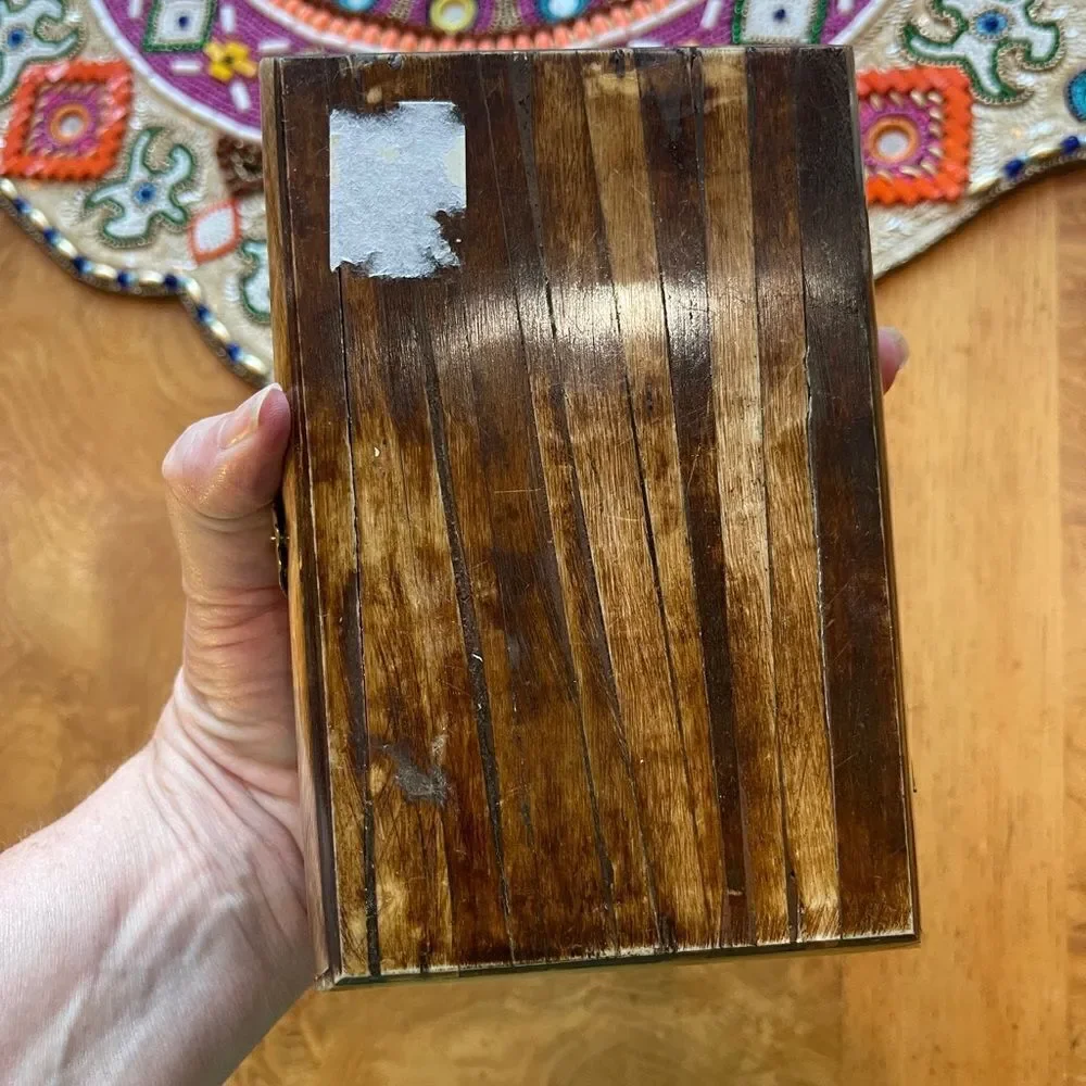 Vintage Horn-Inlay Trinket Box with Brass Accents & Velvet Lining – 6.5”